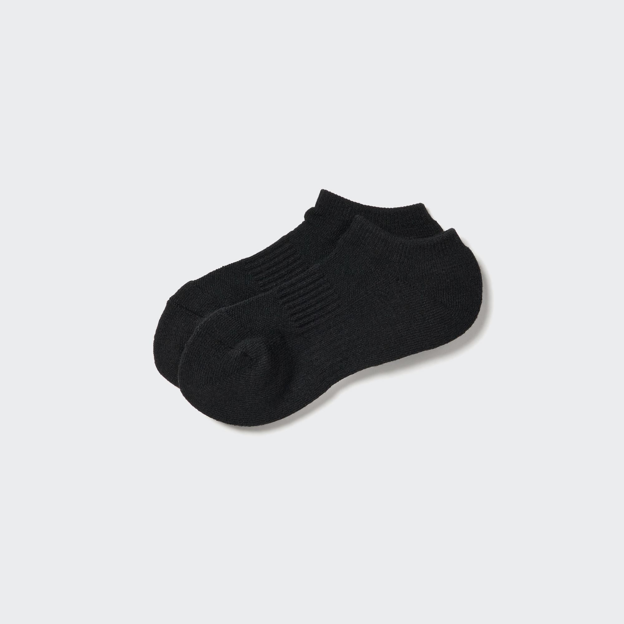 Black Uniqlo Heattech Short Thermal Socks | GIWAJ-4619