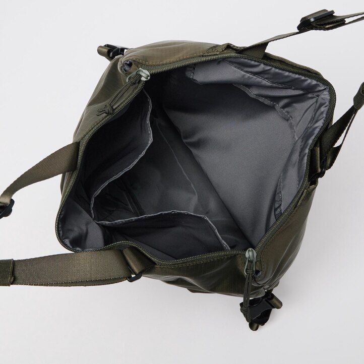 Black Uniqlo Two Way Utility Bag | XEZYS-9167