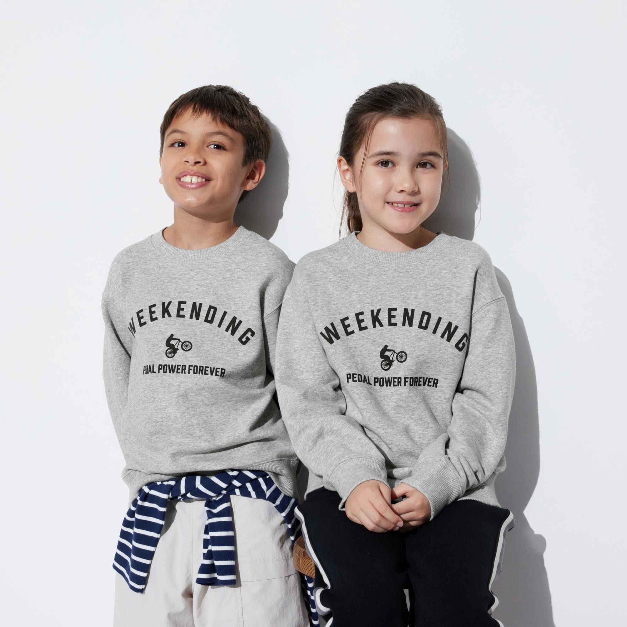 Grey Uniqlo Ultra Stretch Graphic Sweatshirt | MCOYD-9510