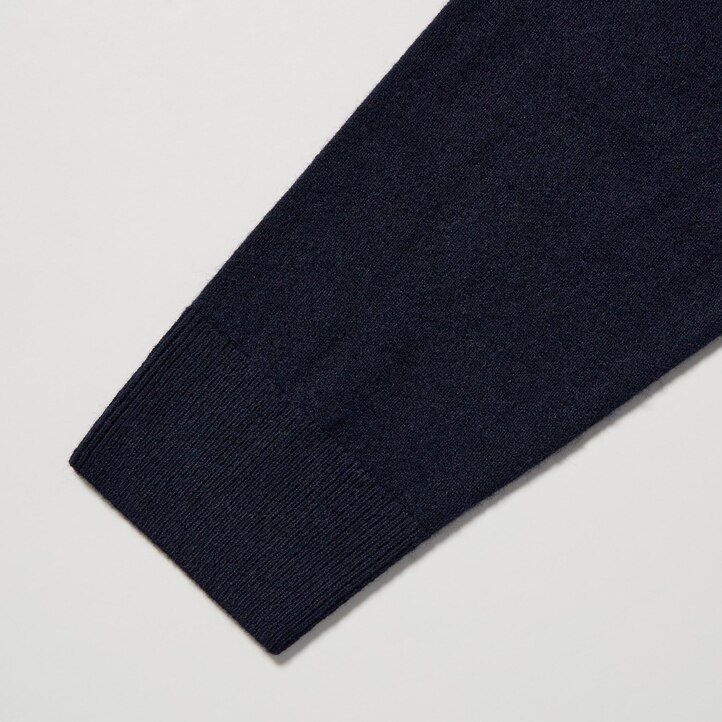 Navy Uniqlo 100pct Cashmere V Neck Jumper | MHRQC-6047