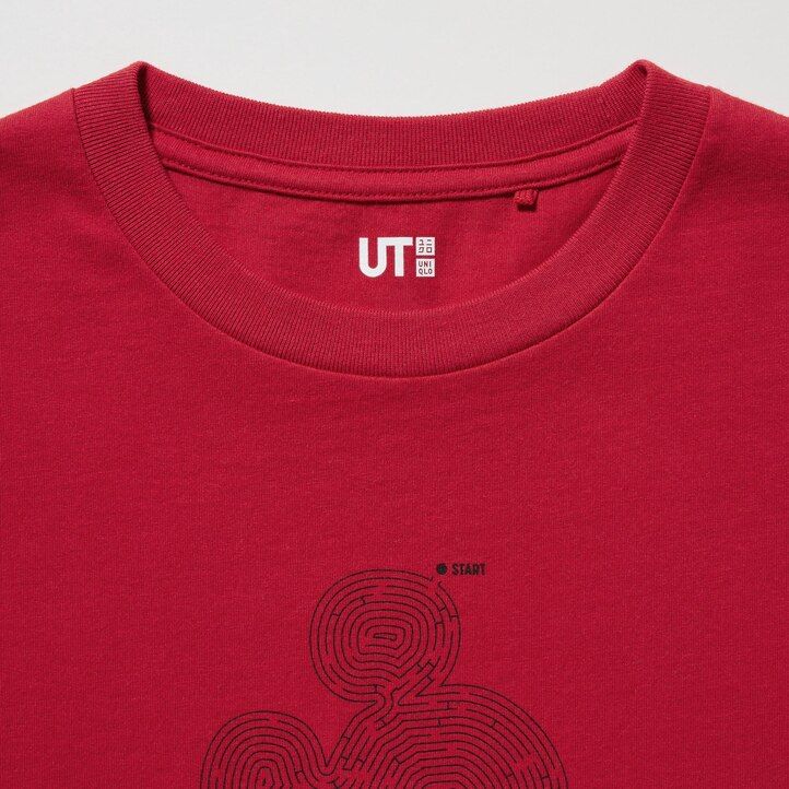 Red Uniqlo Mickey Stands Ut Graphic T-Shirt | VNPUX-0635