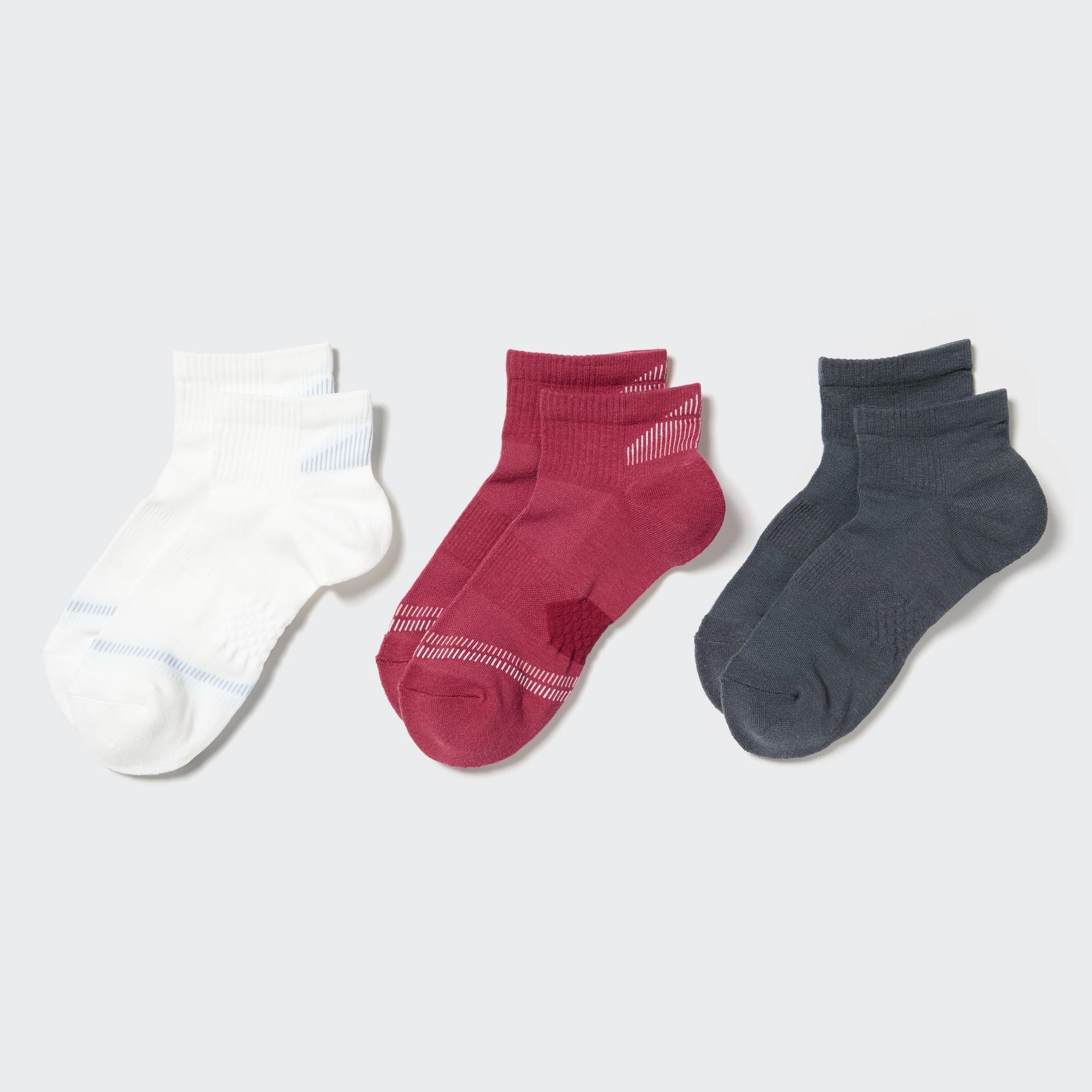 White Uniqlo Ankle Sports Socks Three Pairs | SOVEZ-0415