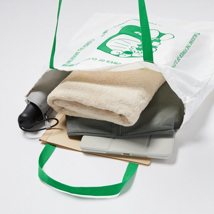 White Uniqlo Doraemon Ut Recycled Pocketable Bag | VSWCE-1654