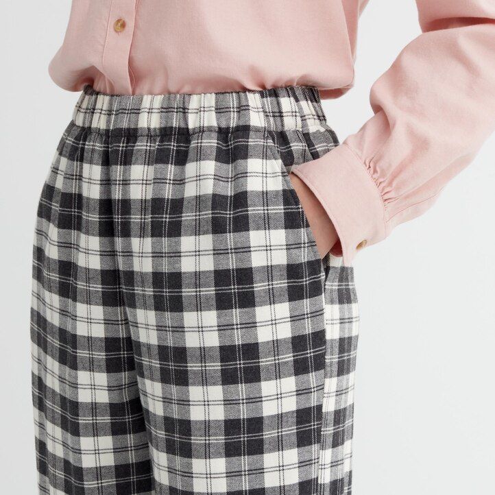 White Uniqlo Flannel Trousers | DOHKX-5109