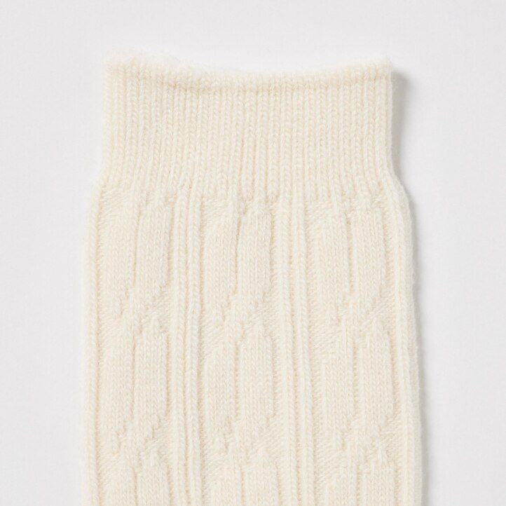 White Uniqlo Heattech Cable Knit High Thermal Socks | FZMGY-8691