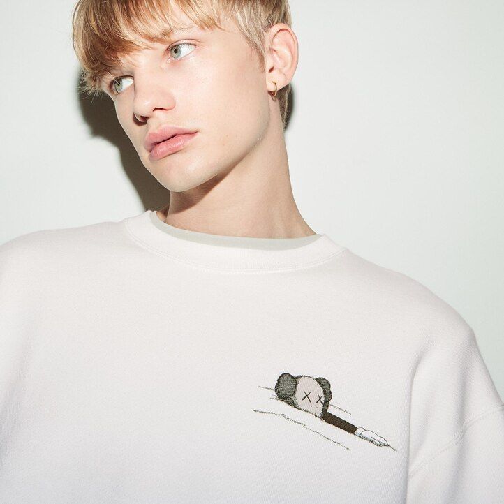 White Uniqlo Kaws Ut Graphic Sweatshirt | JXKPW-2470