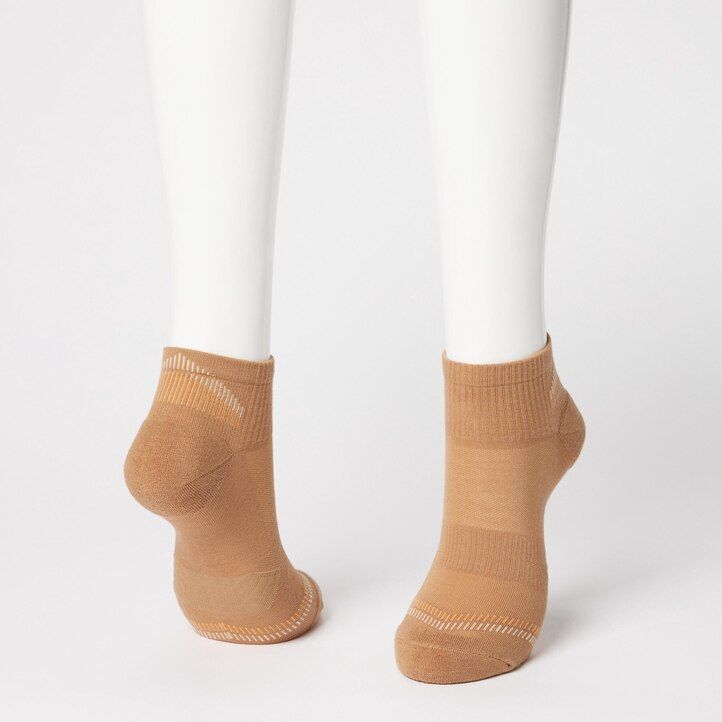 White Uniqlo Sports Short Socks Three Pairs | DFOUS-0462