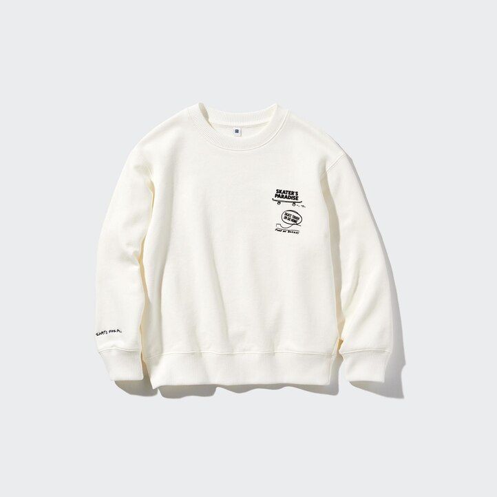 White Uniqlo Ultra Stretch Graphic Sweatshirt | AKOLM-9356